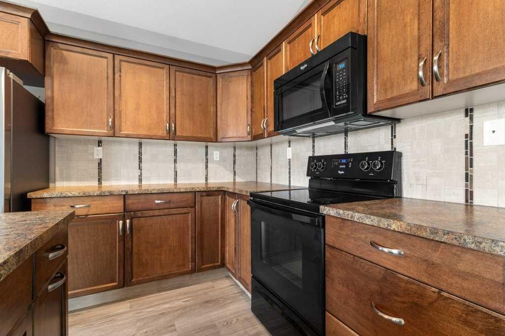 









526


Oak Street

Street,
Springbrook,




AB
T4S 0E5


