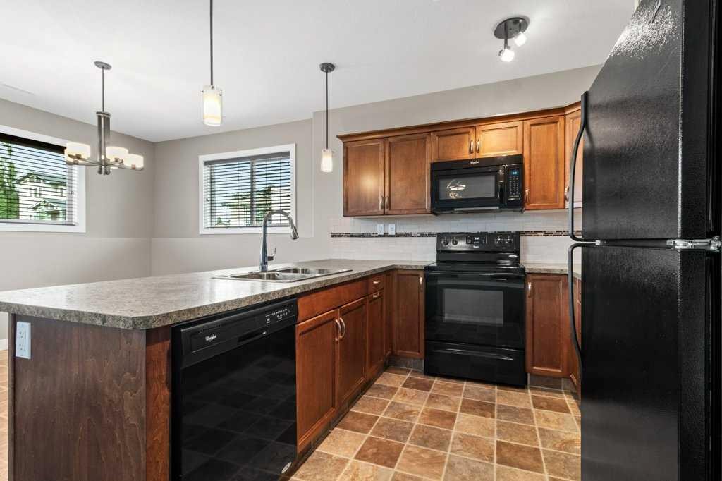 









526


Oak Street

Street,
Springbrook,




AB
T4S 0E5

