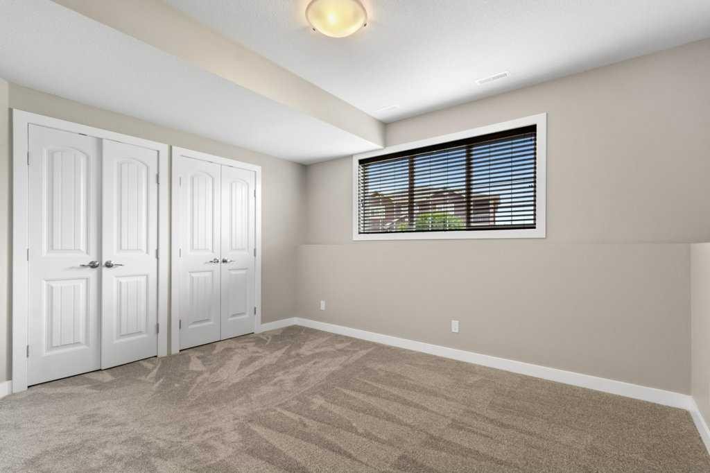 









526


Oak Street

Street,
Springbrook,




AB
T4S 0E5

