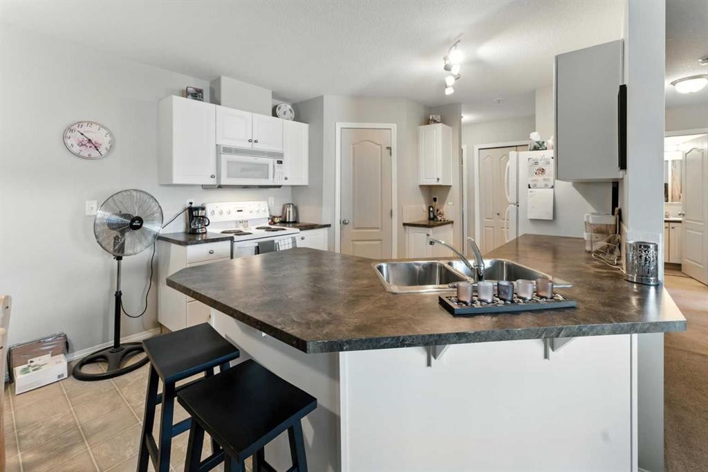 









3730


50

Avenue, 305,
Red Deer,




AB
T4N3Y8

