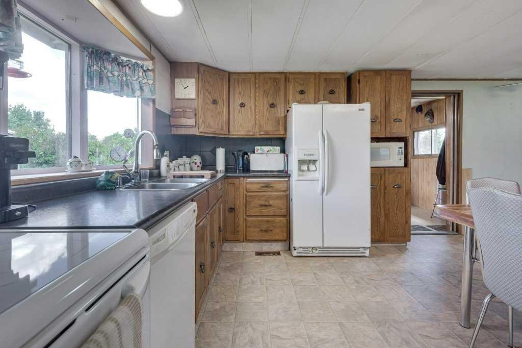









364065


Range Road 5-1

,
Rural Clearwater County,




AB
T0M 0M0

