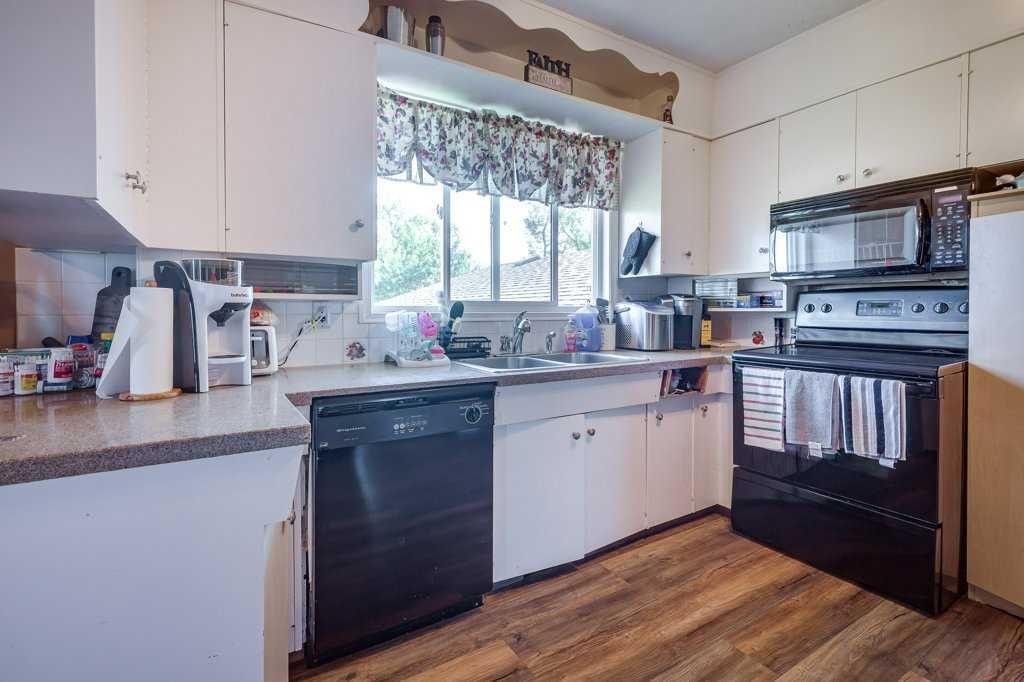 









36258


Range Road 275

,
Rural Red Deer County,




AB
T4S 2L9

