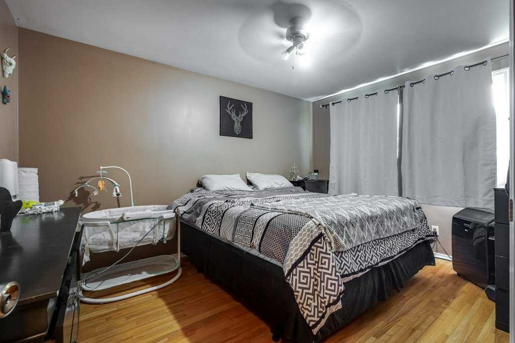 









36258


Range Road 275

,
Rural Red Deer County,




AB
T4S 2L9

