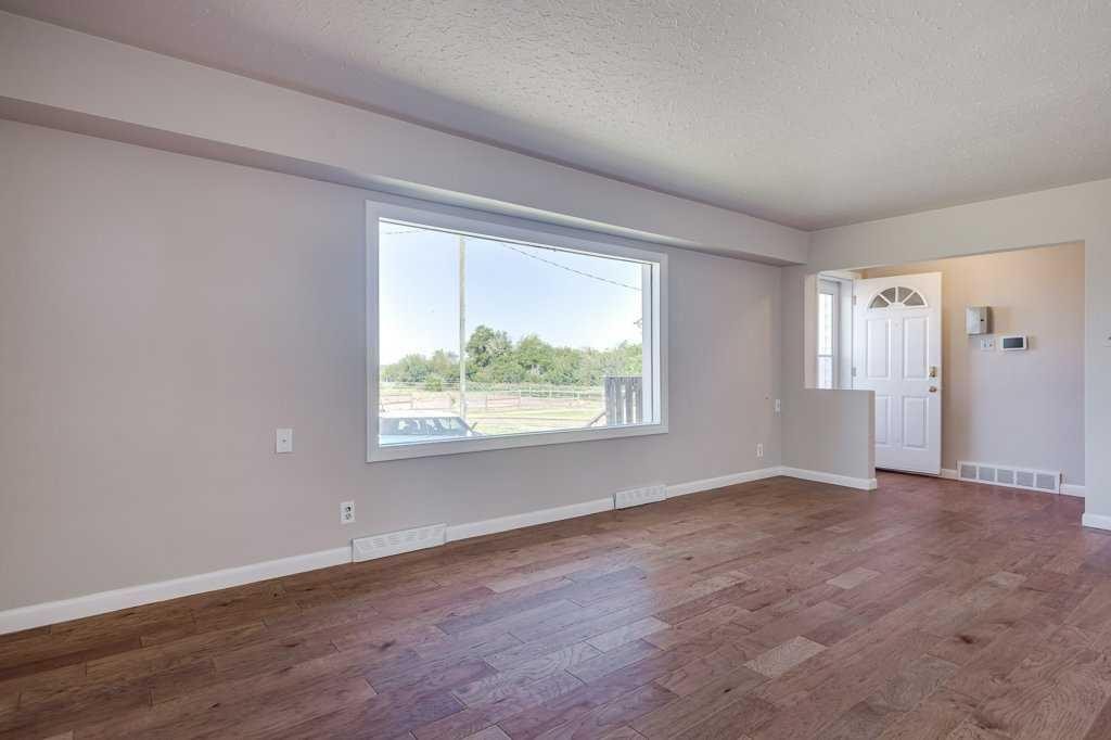 









36258


Range Road 275

,
Rural Red Deer County,




AB
T4S 2L9

