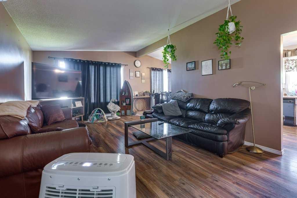 









36258


Range Road 275

,
Rural Red Deer County,




AB
T4S 2L9

