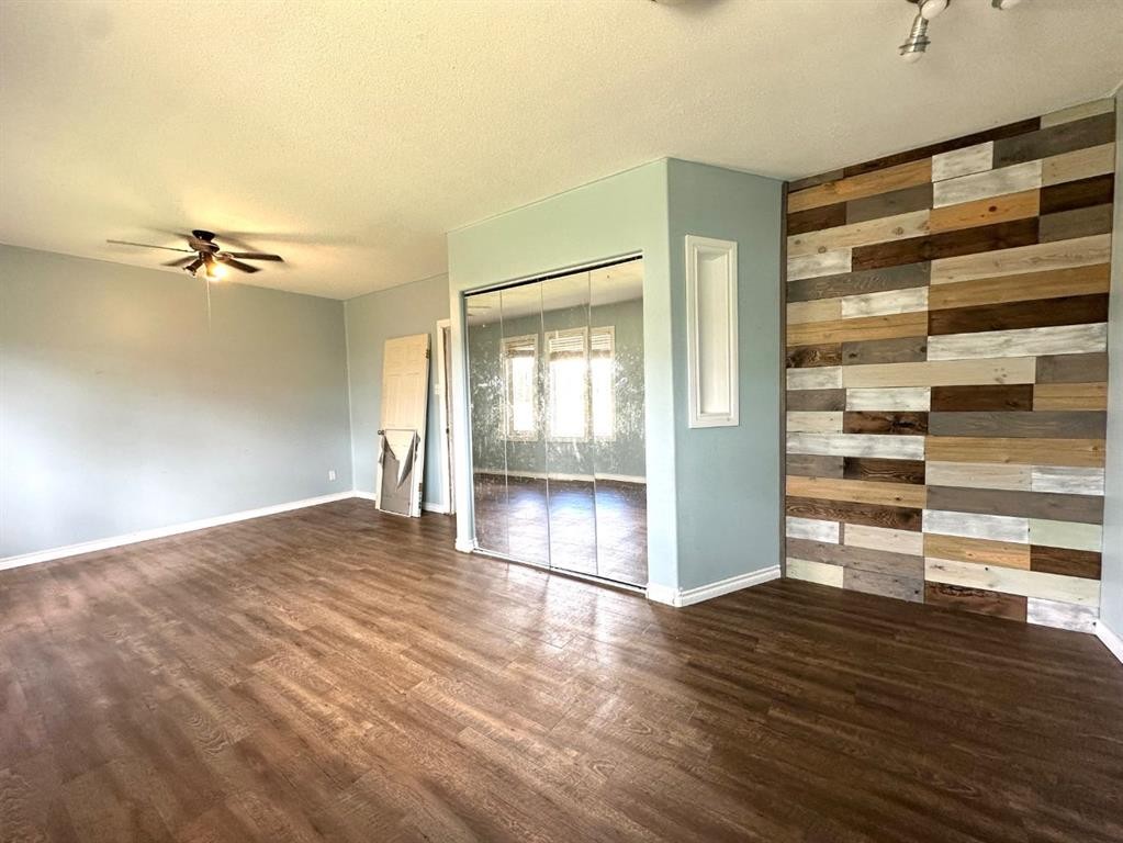 









400


Strom Street

,
Heisler,




AB
T0B2A0

