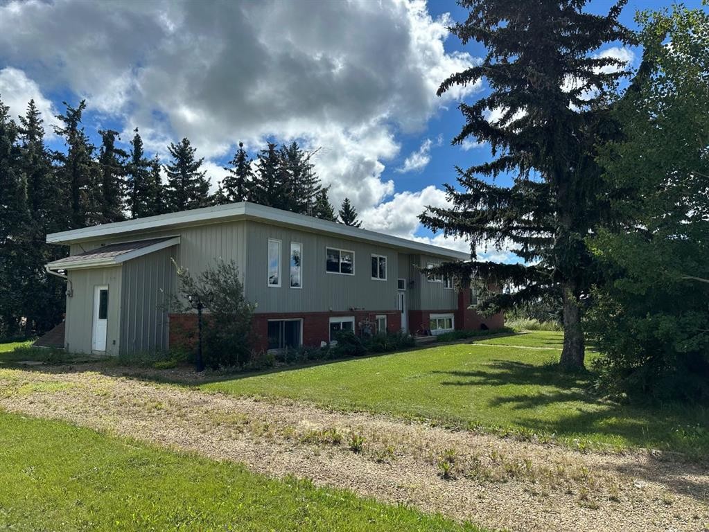 









400


Strom Street

,
Heisler,




AB
T0B2A0

