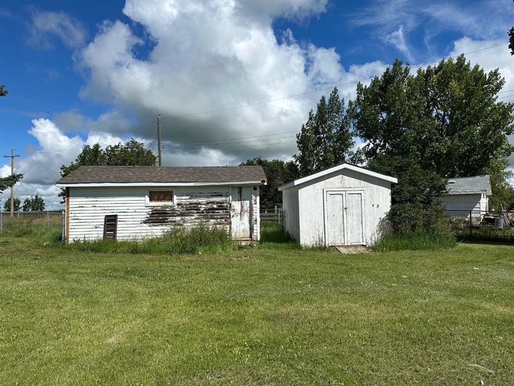









400


Strom Street

,
Heisler,




AB
T0B2A0

