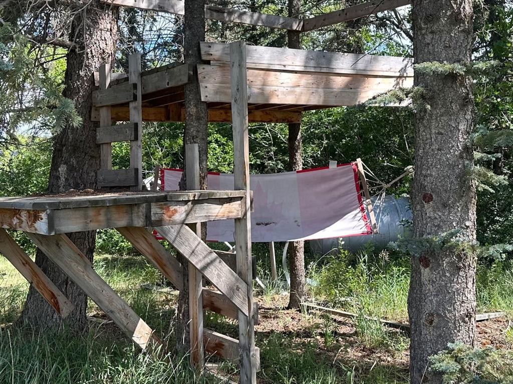 









400


Strom Street

,
Heisler,




AB
T0B2A0

