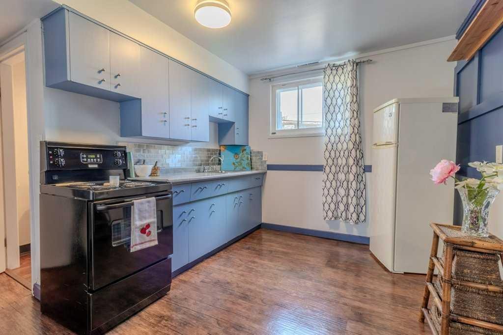 









3734


46

Street,
Red Deer,




AB
T4N 1L6

