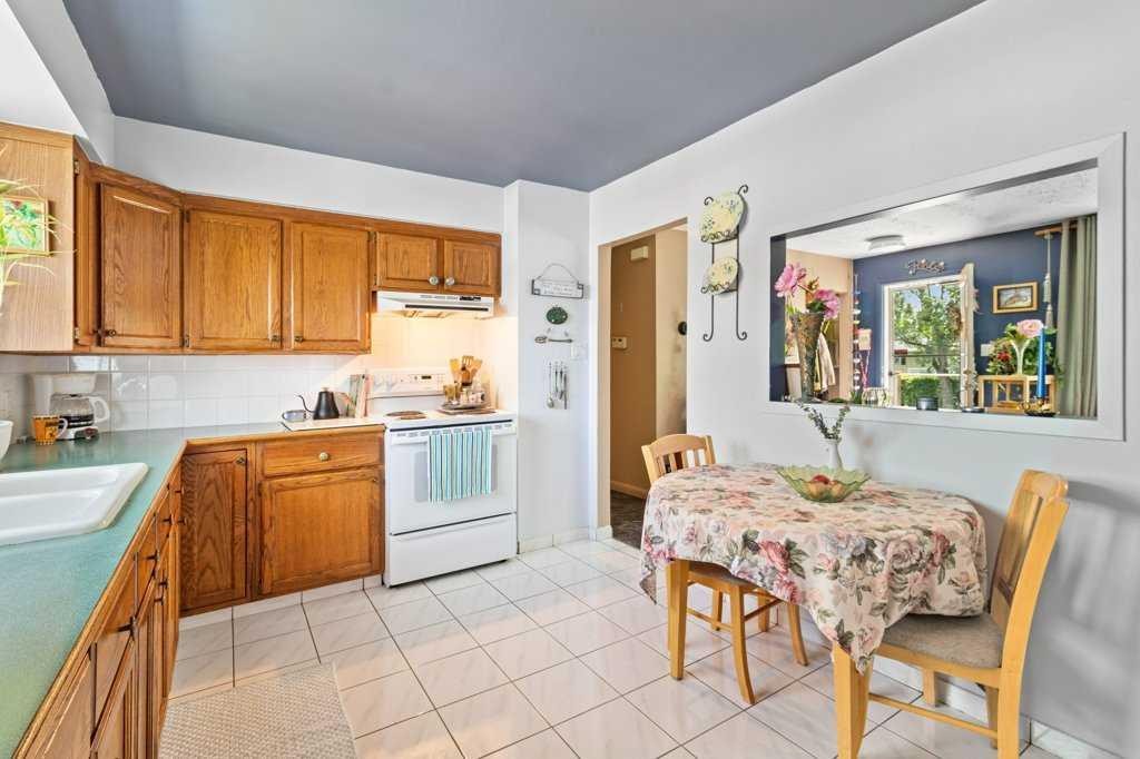 









3734


46

Street,
Red Deer,




AB
T4N 1L6

