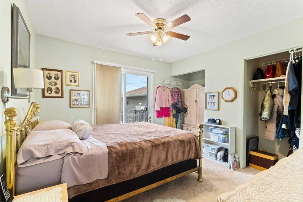 









5223


53

Street,
Eckville,




AB
T0M 0X0

