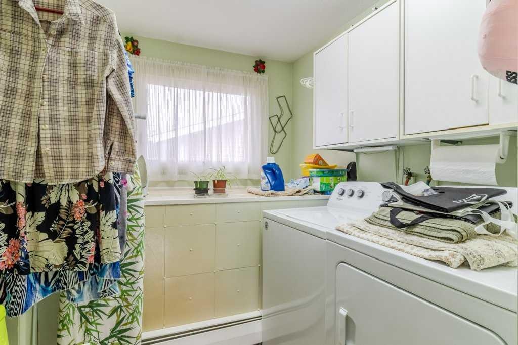 









5223


53

Street,
Eckville,




AB
T0M 0X0

