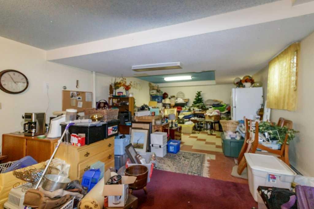









5223


53

Street,
Eckville,




AB
T0M 0X0

