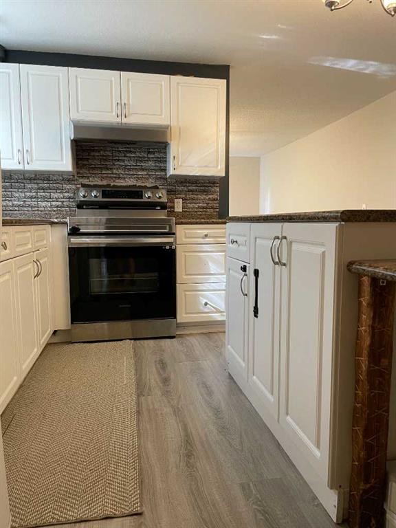 









202


Railway

Avenue,
Veteran,




AB
T0C 2S0

