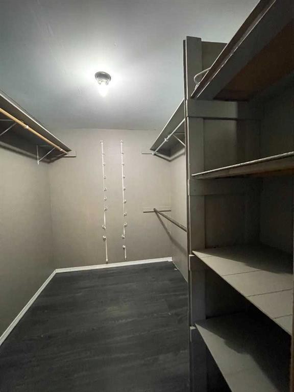 









202


Railway

Avenue,
Veteran,




AB
T0C 2S0


