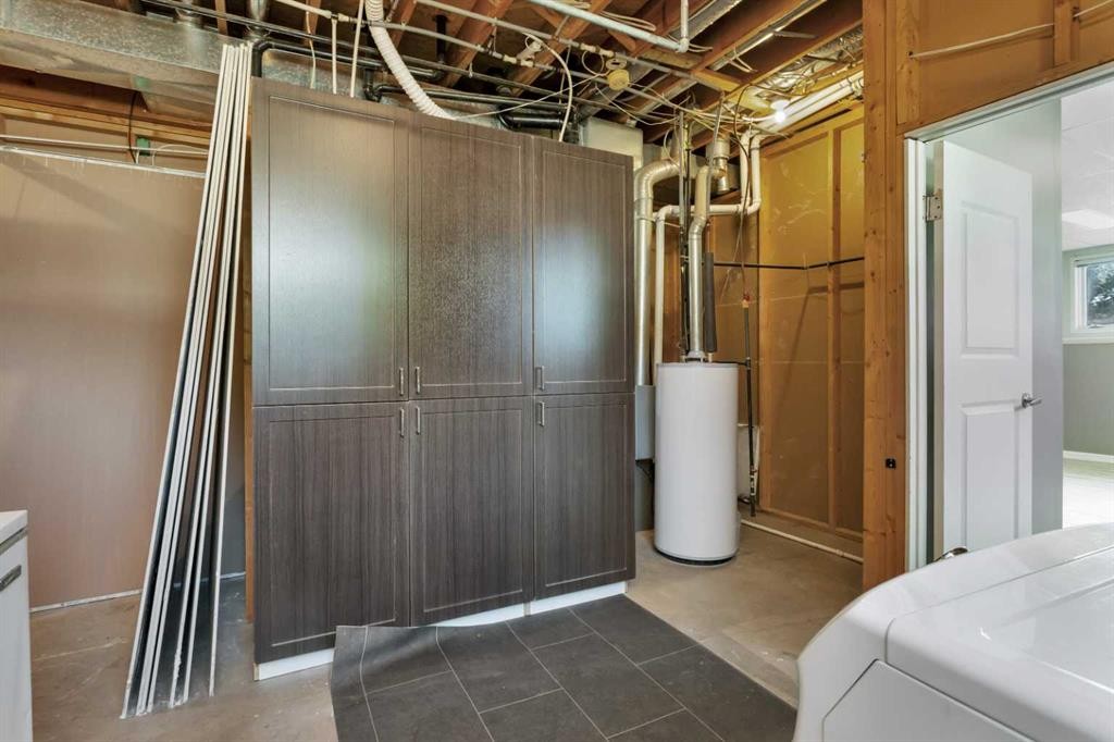 









11


Maple

Bay,
Lacombe,




AB
T4L1V5

