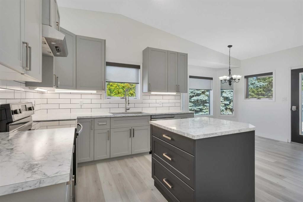 









11


Maple

Bay,
Lacombe,




AB
T4L1V5

