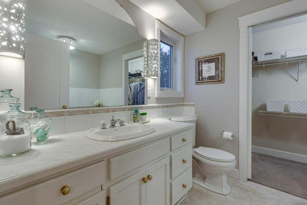 









4918


53 Avenue

Close,
Innisfail,




AB
T4G 1W1

