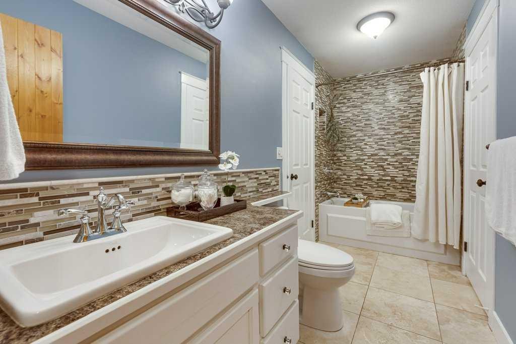 









4918


53 Avenue

Close,
Innisfail,




AB
T4G 1W1

