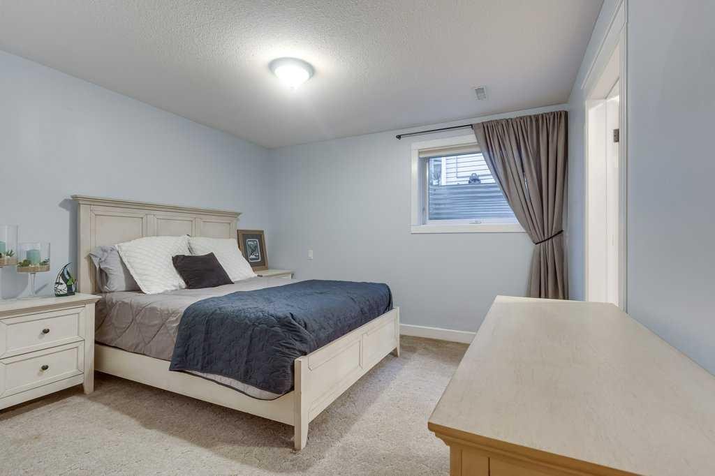 









4918


53 Avenue

Close,
Innisfail,




AB
T4G 1W1

