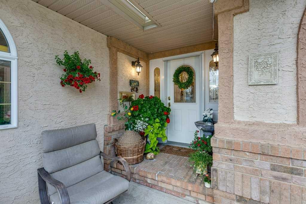 









4918


53 Avenue

Close,
Innisfail,




AB
T4G 1W1

