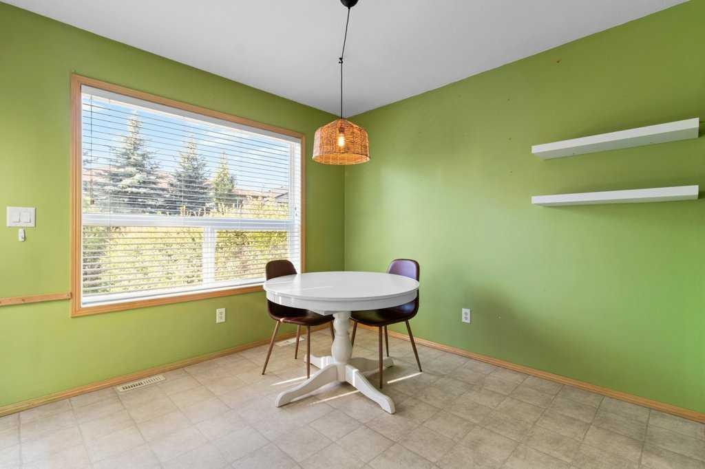 









24


Amlee

Close,
Red Deer,




AB
T4R3G2

