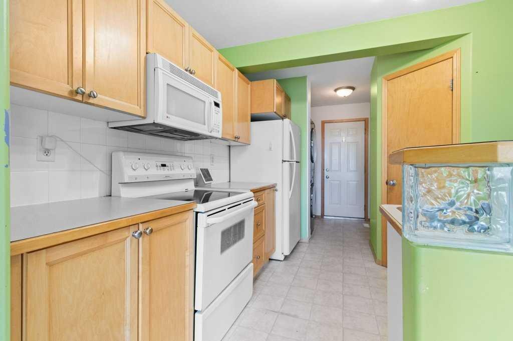 









24


Amlee

Close,
Red Deer,




AB
T4R3G2

