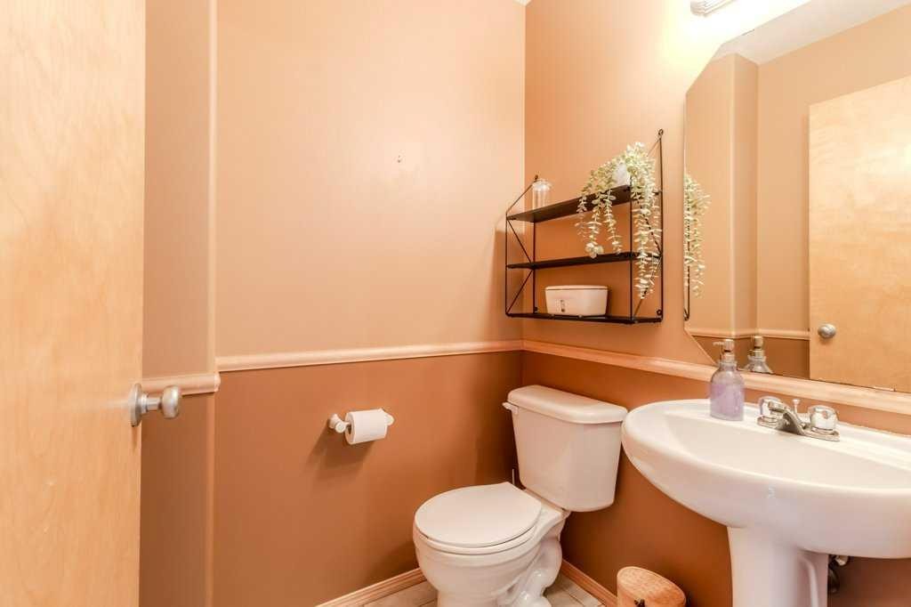 









24


Amlee

Close,
Red Deer,




AB
T4R3G2

