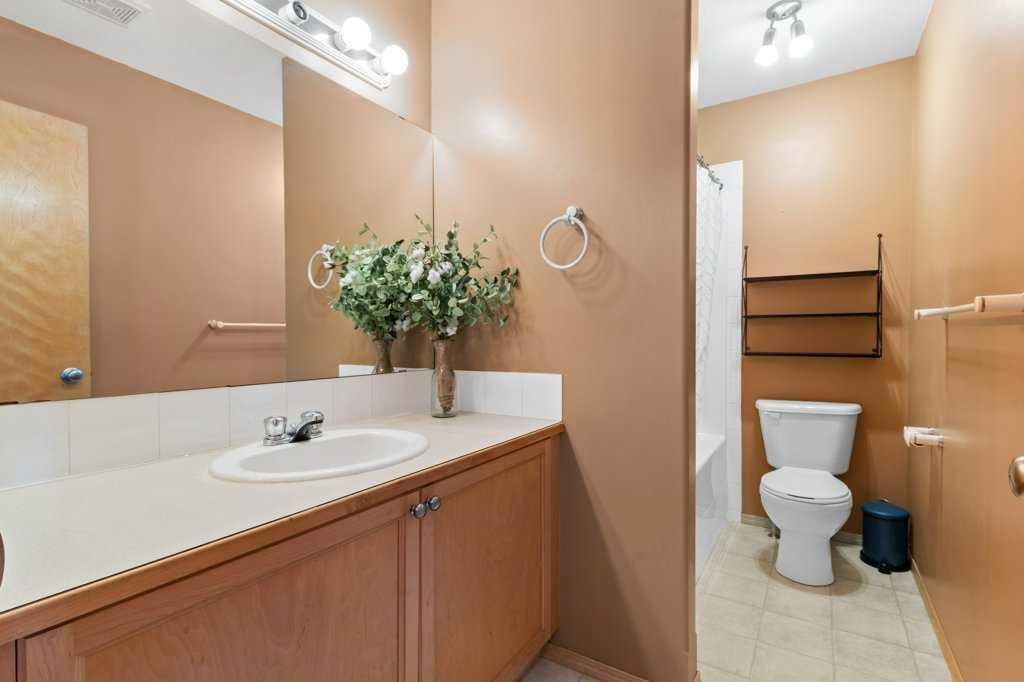 









24


Amlee

Close,
Red Deer,




AB
T4R3G2

