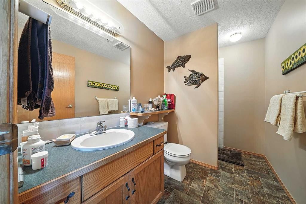 









4805


45

Street, 404,
Red Deer,




AB
T4N 7A9

