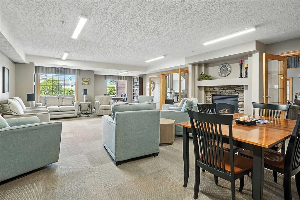 









4805


45

Street, 404,
Red Deer,




AB
T4N 7A9

