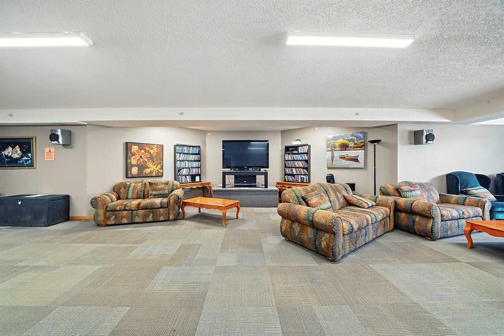 









4805


45

Street, 404,
Red Deer,




AB
T4N 7A9

