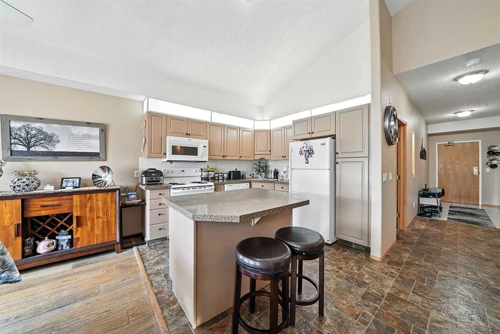 









4805


45

Street, 404,
Red Deer,




AB
T4N 7A9

