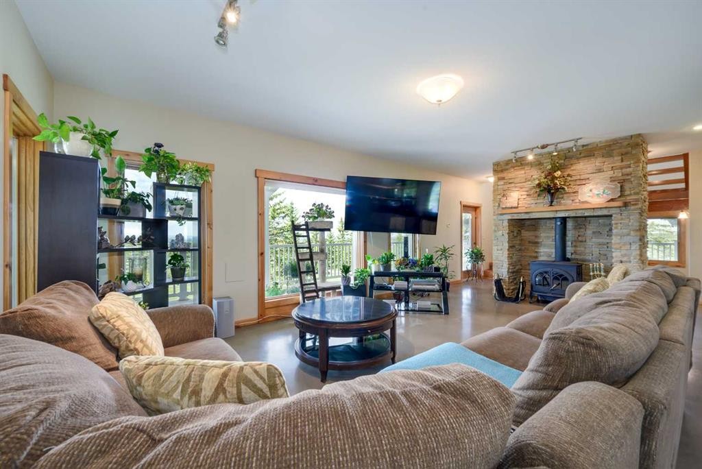 









38139


Range Road 265

,
Rural Red Deer County,




AB
T4E 0Z3

