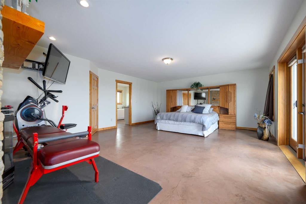 









38139


Range Road 265

,
Rural Red Deer County,




AB
T4E 0Z3


