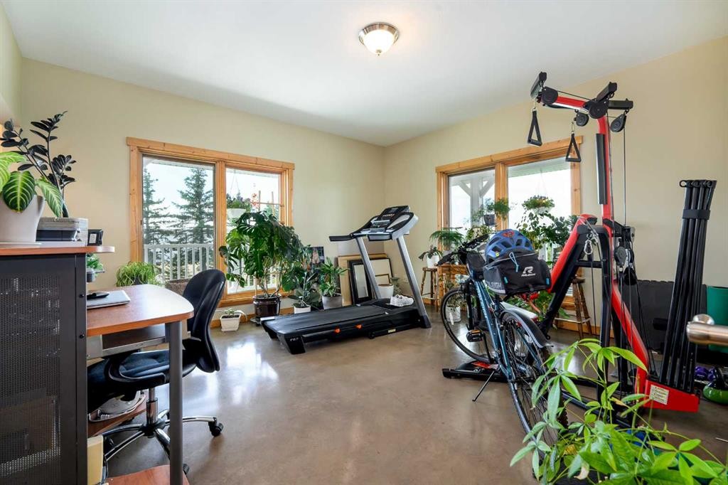 









38139


Range Road 265

,
Rural Red Deer County,




AB
T4E 0Z3

