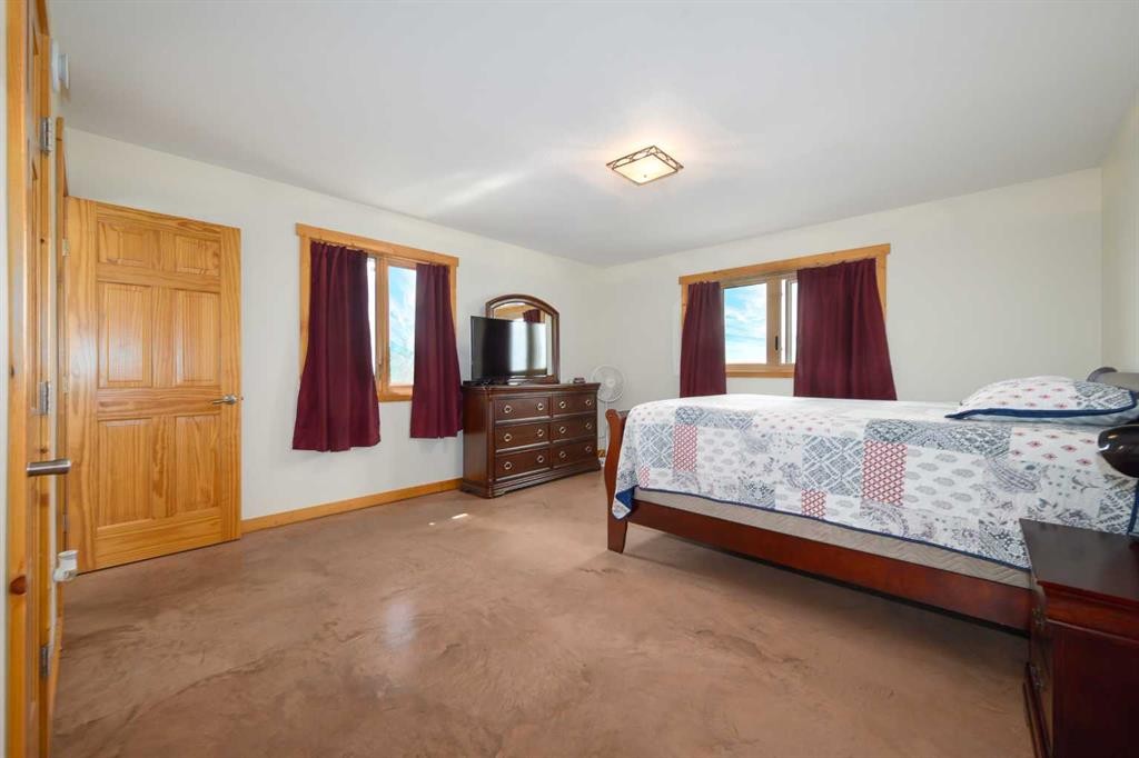 









38139


Range Road 265

,
Rural Red Deer County,




AB
T4E 0Z3

