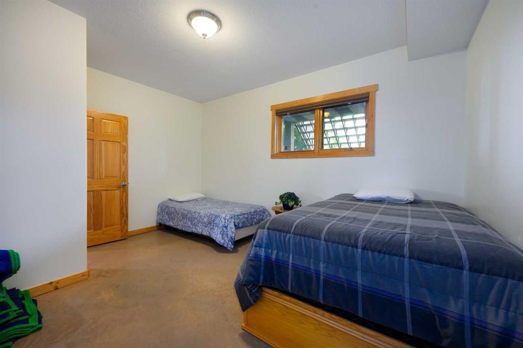 









38139


Range Road 265

,
Rural Red Deer County,




AB
T4E 0Z3


