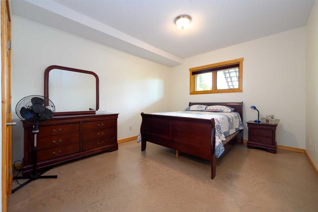 









38139


Range Road 265

,
Rural Red Deer County,




AB
T4E 0Z3


