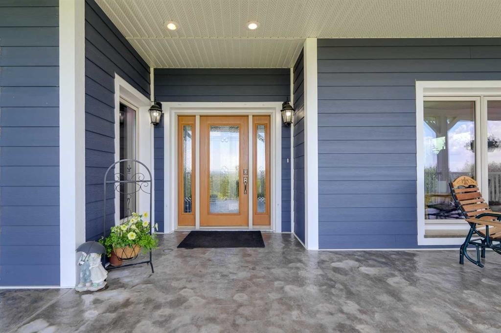 









38139


Range Road 265

,
Rural Red Deer County,




AB
T4E 0Z3

