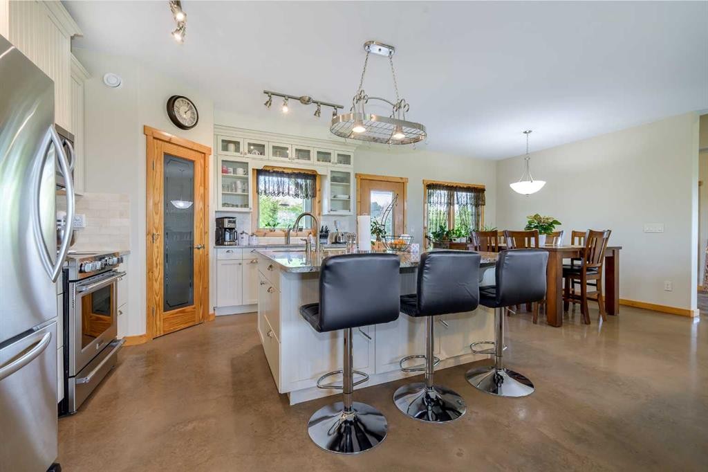 









38139


Range Road 265

,
Rural Red Deer County,




AB
T4E 0Z3

