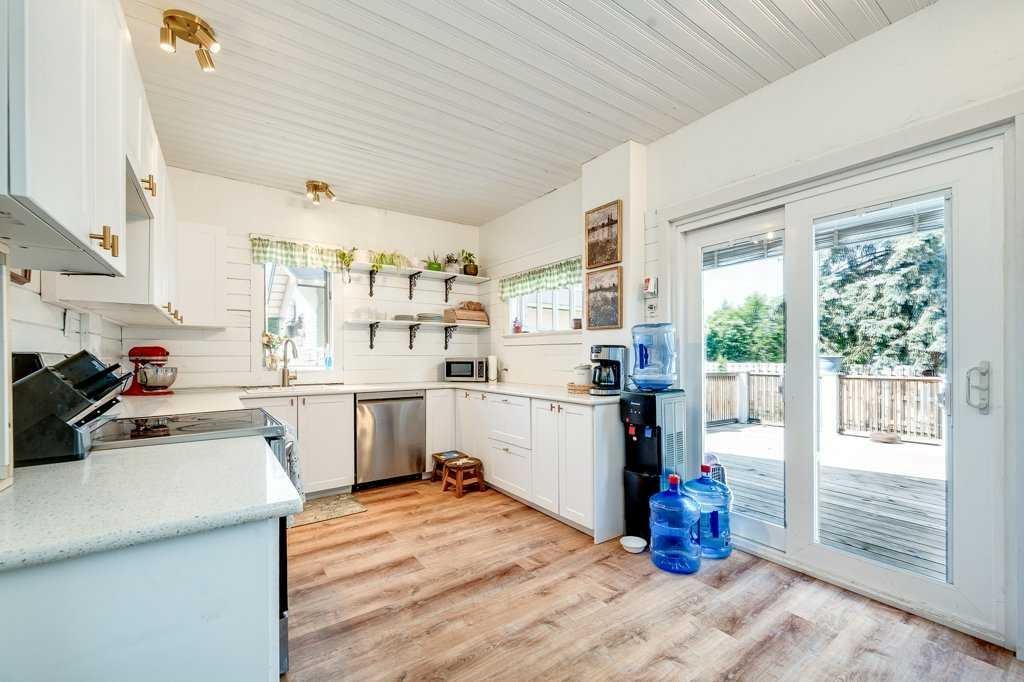 









5406


C + E

Trail,
Lacombe,




AB
T4L 1L5

