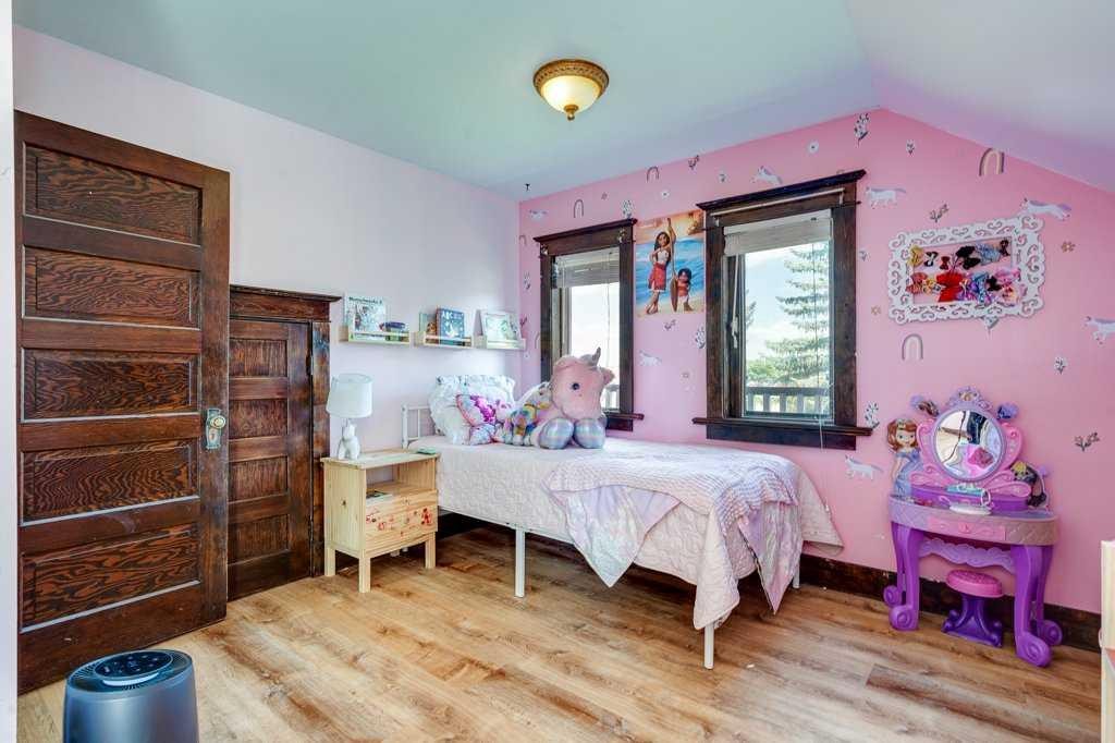 









5406


C + E

Trail,
Lacombe,




AB
T4L 1L5

