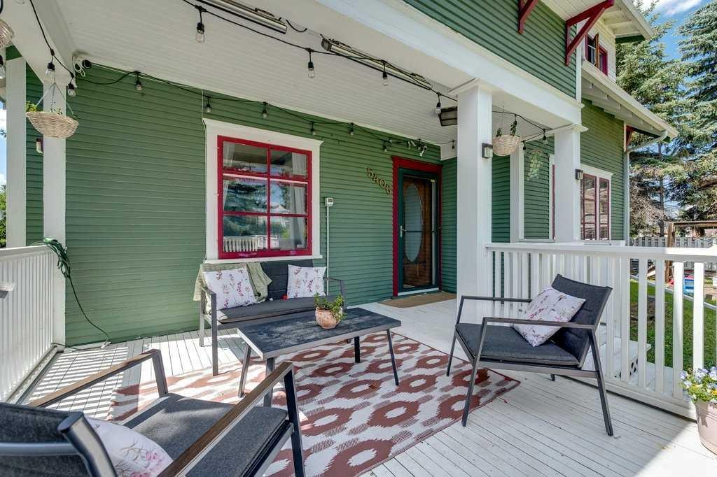 









5406


C + E

Trail,
Lacombe,




AB
T4L 1L5

