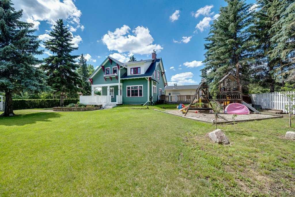 









5406


C + E

Trail,
Lacombe,




AB
T4L 1L5


