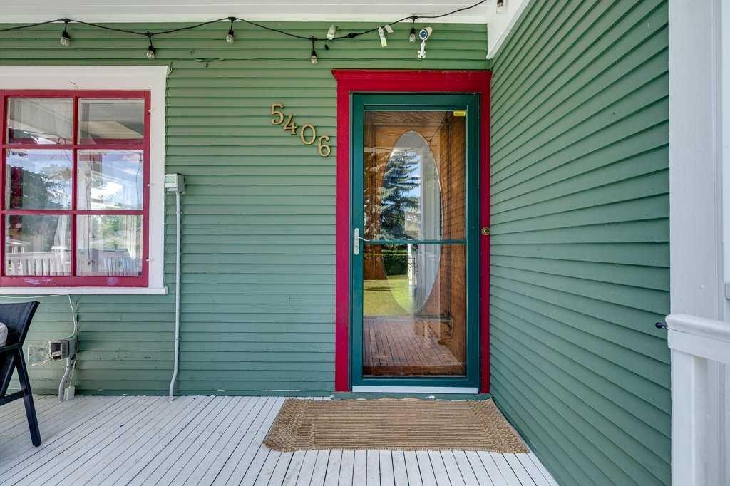 









5406


C + E

Trail,
Lacombe,




AB
T4L 1L5

