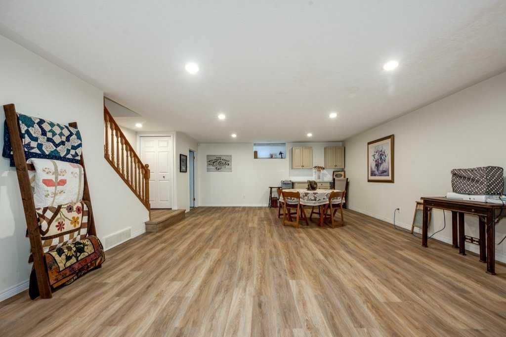 









13


Dillon

Close,
Red Deer,




AB
T4R 2X7

