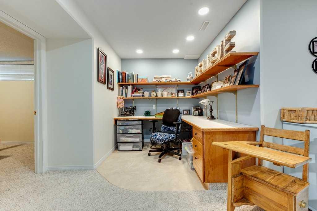 









13


Dillon

Close,
Red Deer,




AB
T4R 2X7

