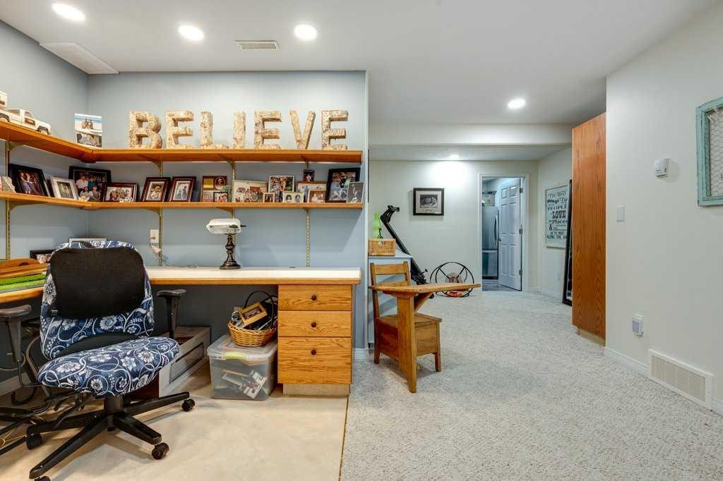









13


Dillon

Close,
Red Deer,




AB
T4R 2X7

